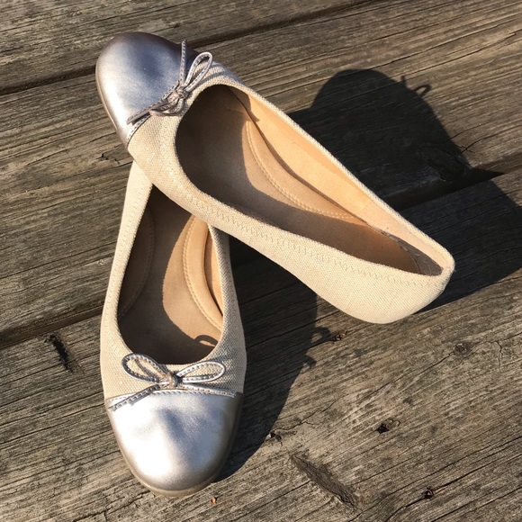 aerosoles slip on bow flats